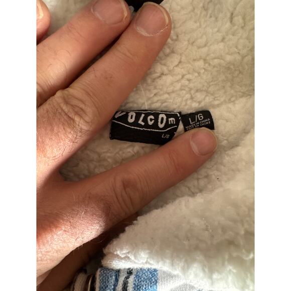 Volcom Tartan Plaid White and Blue Large Sherpa Lined Full Zip Jacket - Picture 2 of 8